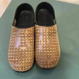 Sanita danish clog